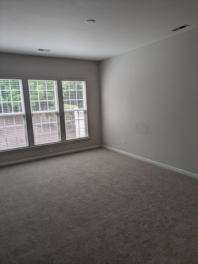 Building Photo - 9015 Smokey Hill Rd