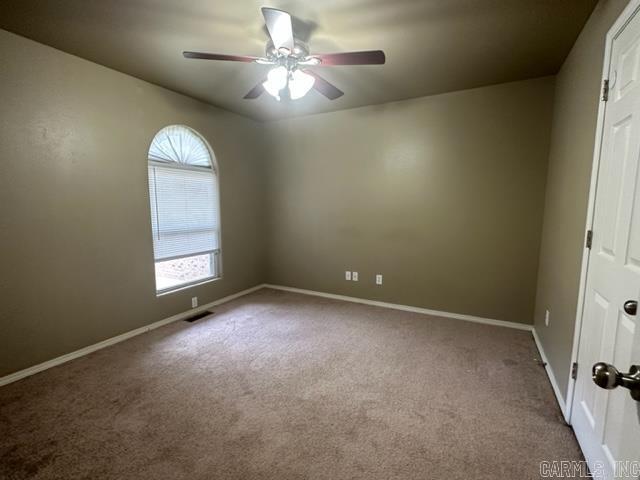 Building Photo - 586 Wisteria Dr