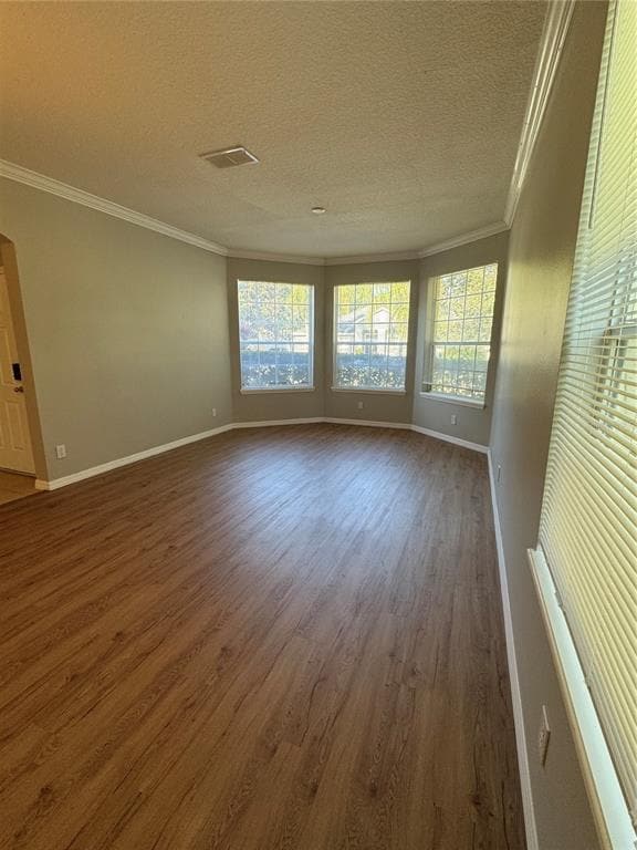 Building Photo - 559 Hiawatha Palm Pl