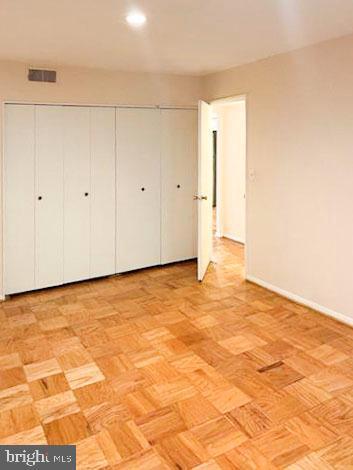 Building Photo - 7513 Spring Lake Dr