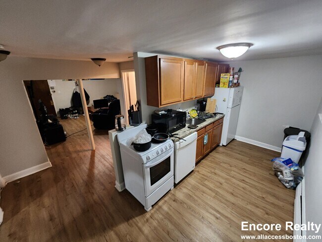 Building Photo - 69 Chiswick Rd