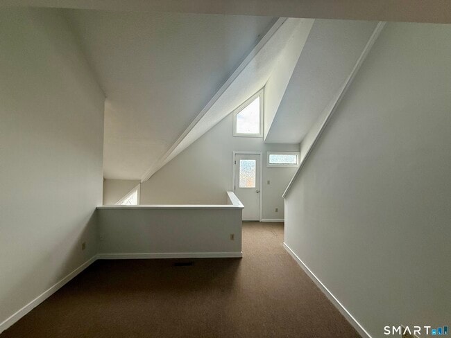 Building Photo - 105 Tremont Ave