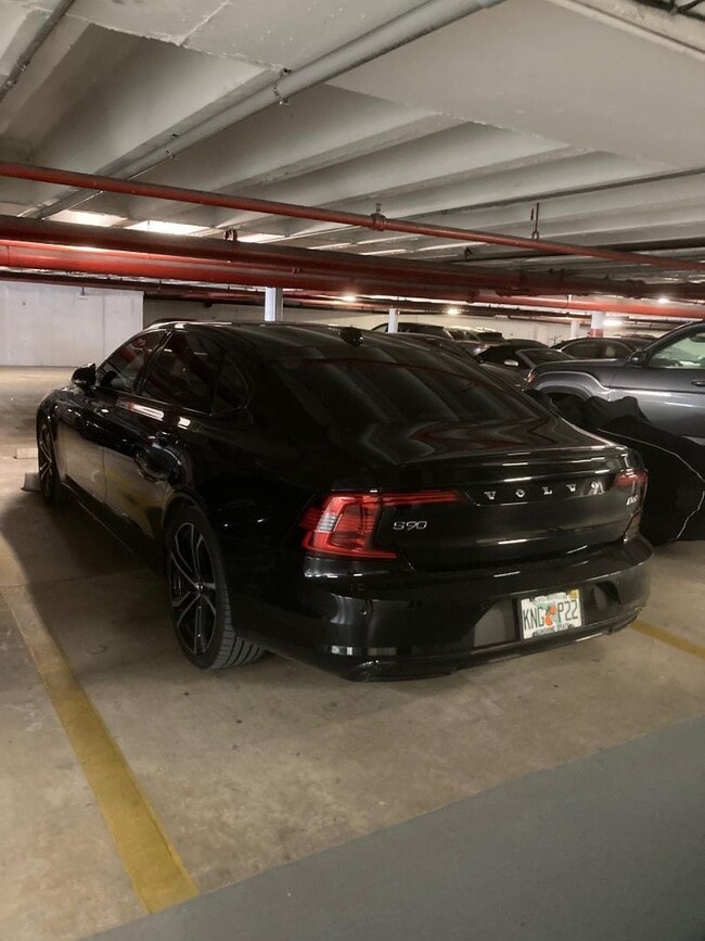 Building Photo - 2100 S Ocean Ln