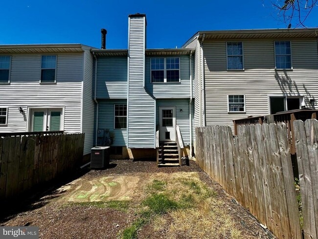 Building Photo - 404 Cabin Ct