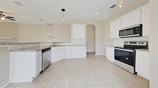 Building Photo - 14129 Filly St