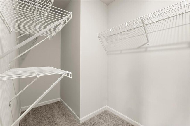 Building Photo - 348 Belmont Dr