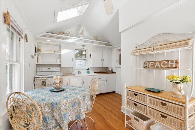 Building Photo - 3 Lincoln St