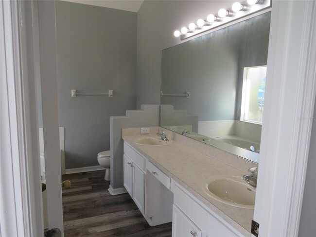 Building Photo - 16625 Palm Spring Dr