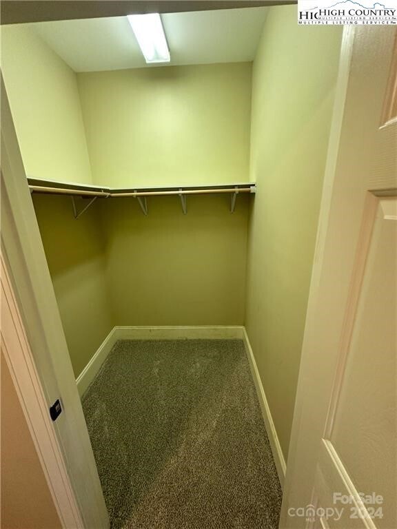 Building Photo - 140 Gateway Dr