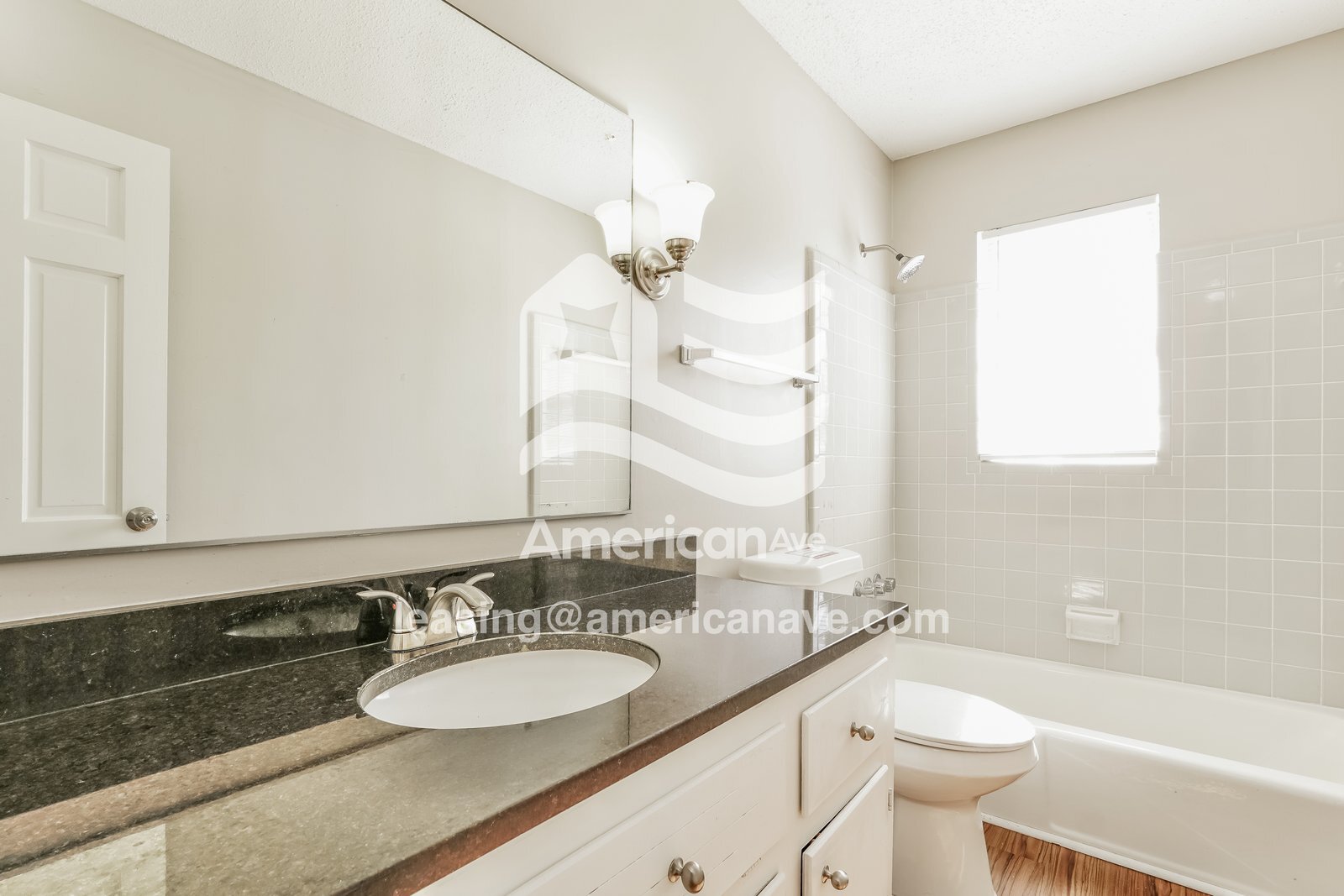 Building Photo - 3512 Jamaica Dr