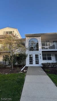 Building Photo - 81 Crestview Ln