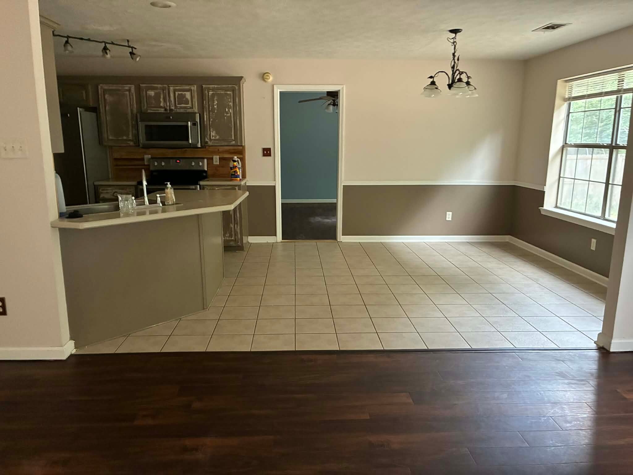 Building Photo - 71 Rosebud Cir