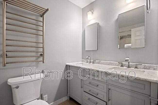 Building Photo - 821 Dighton Ln