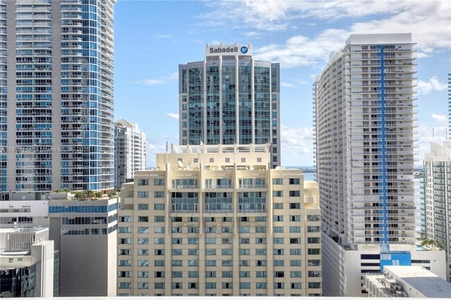 Building Photo - 1080 Brickell Ave