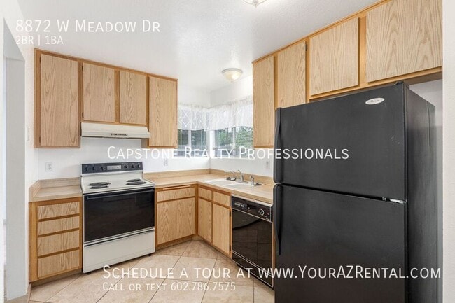 Building Photo - 8872 W Meadow Dr