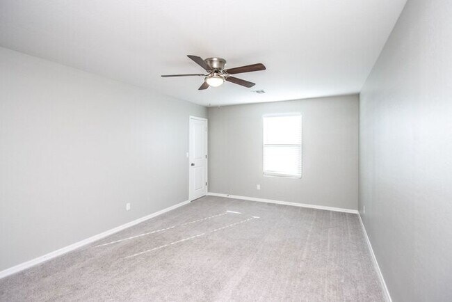 Building Photo - Home at Mission Royal Resort Living Community! 5bd 3ba 2688sqft!