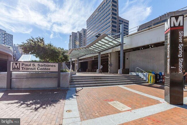 Building Photo - 7923 Eastern Ave NW