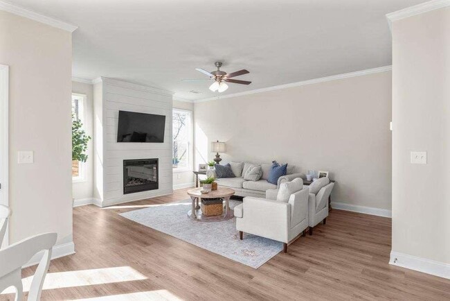 Building Photo - 4030 Cavalier Wy