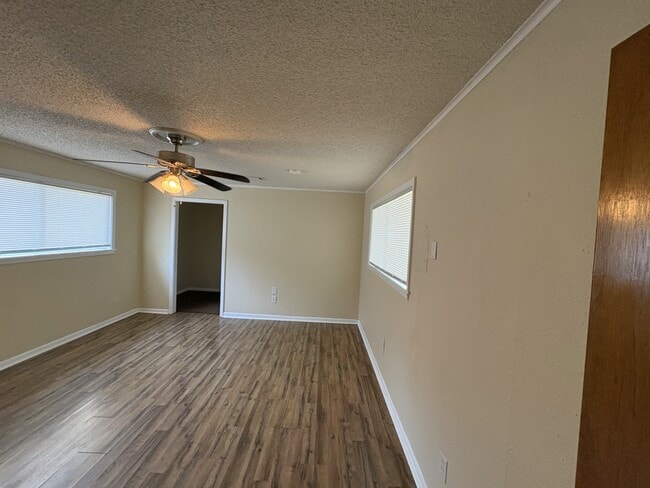 Building Photo - 2915 Olive St