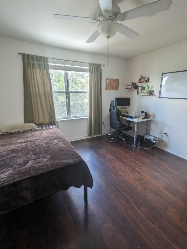 Building Photo - 6828 Holly Heath Dr