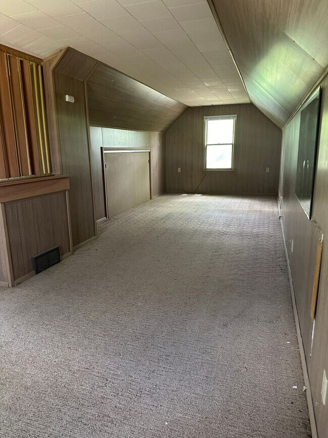 Building Photo - 744 Wallgate Ave