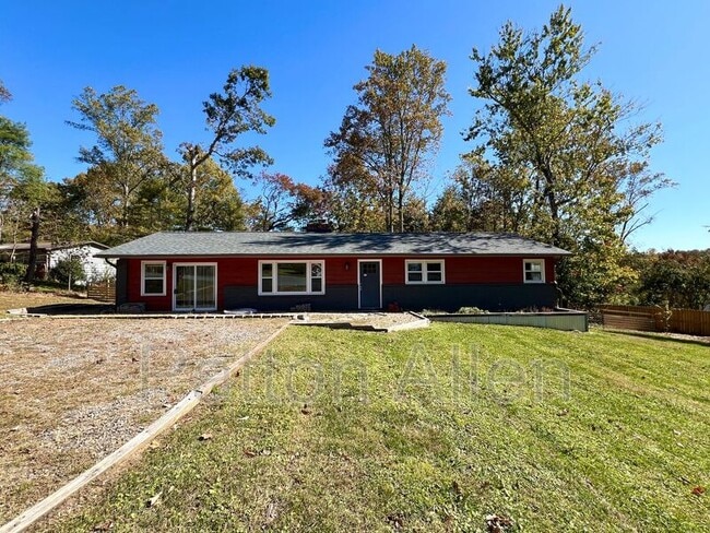 Building Photo - 3 Mt Royal Dr