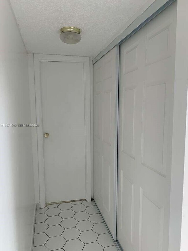 Building Photo - 5003 NW 35th St