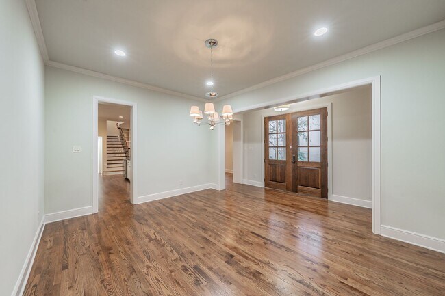 Building Photo - Beautiful Monticello Town Home!!!