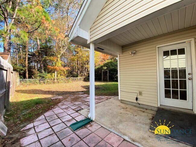 Building Photo - Beautiful 3 Bedroom Home in Willow Bend