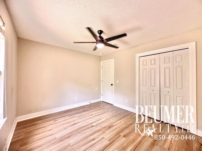 Building Photo - Now Available - 4br/2ba Home near NAS Pensacola back Gate