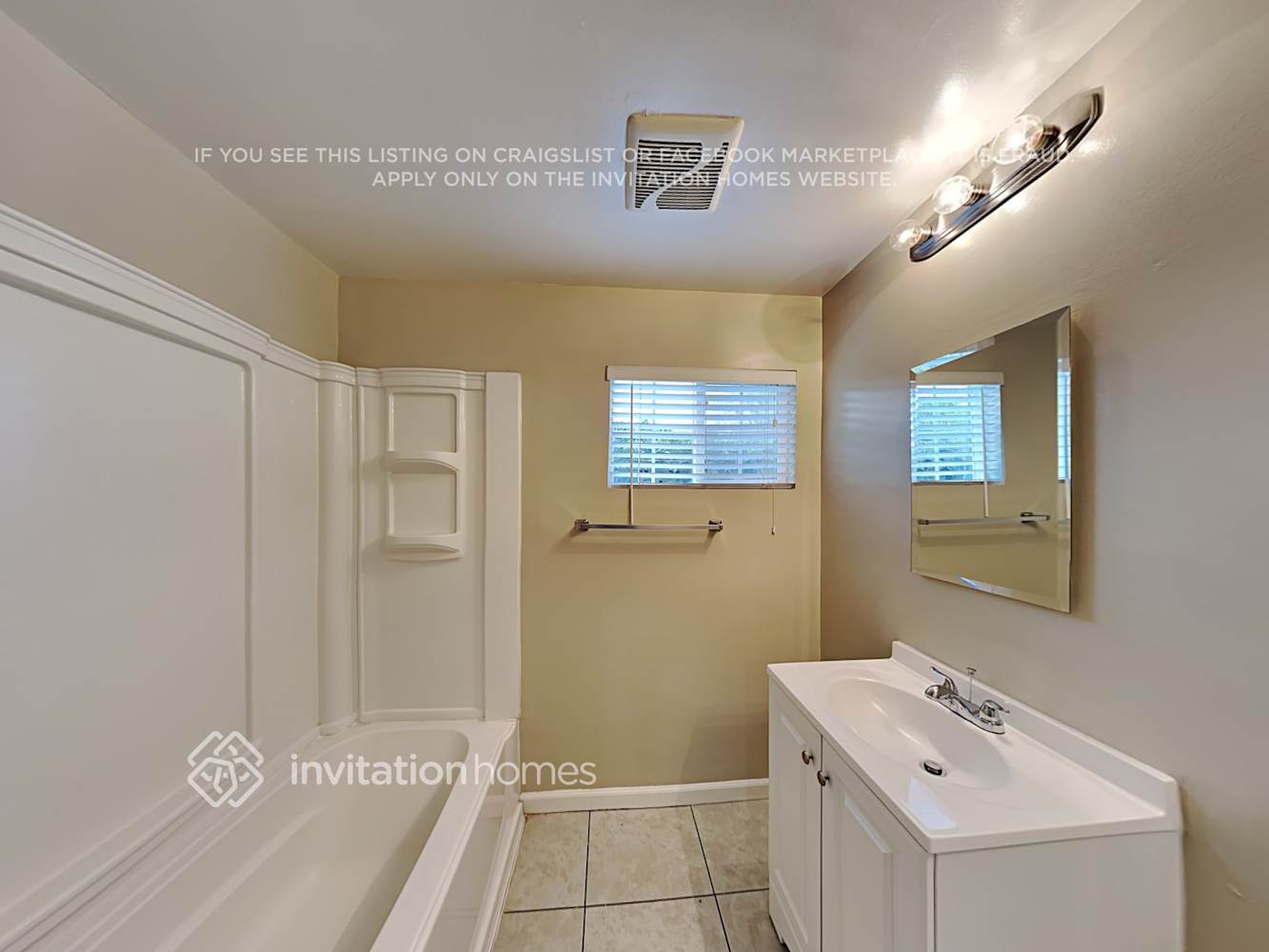 Building Photo - 8839 Quartz Ave