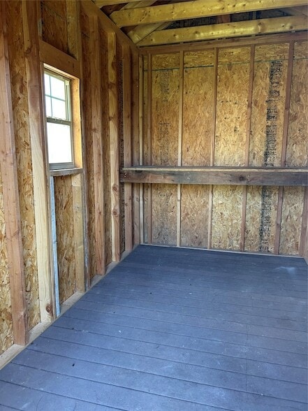 Building Photo - 204 Pearl Ln