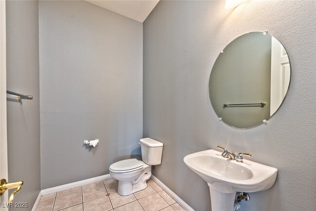 Building Photo - 220 Lorryn Ln