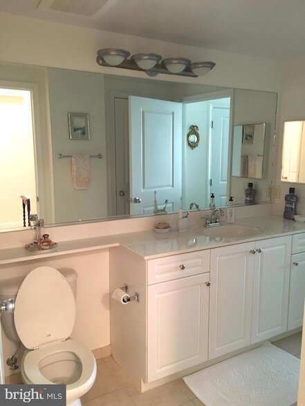 Building Photo - 851 N Glebe Rd