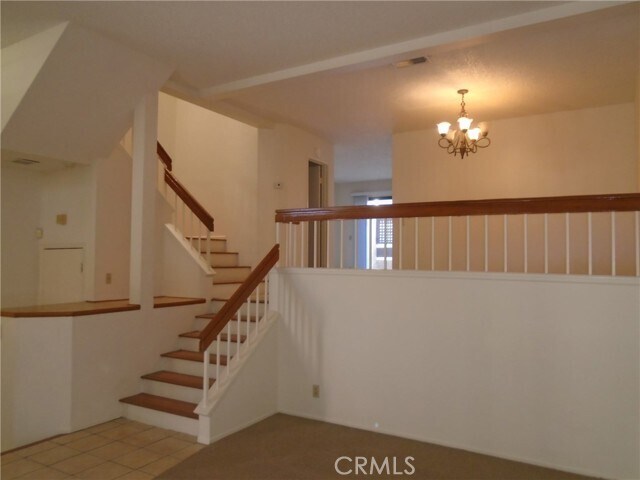 Building Photo - 19 Goldstar Pl