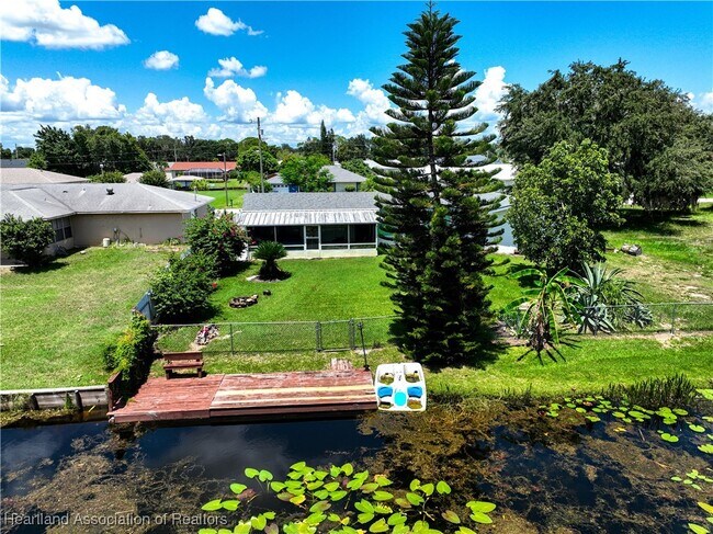 Building Photo - 120 Happiness Ave