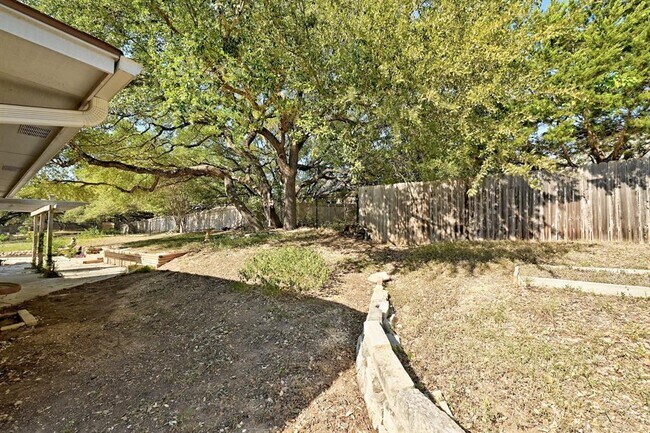 Building Photo - 212 Cargill Dr