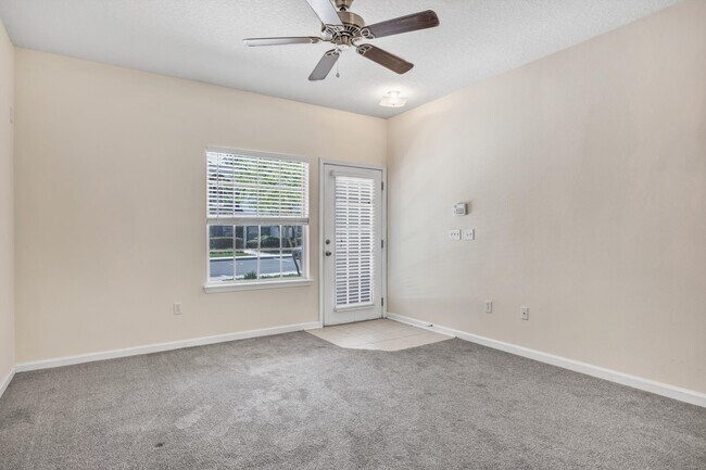 Building Photo - 575 Oakleaf Plantation Pkwy