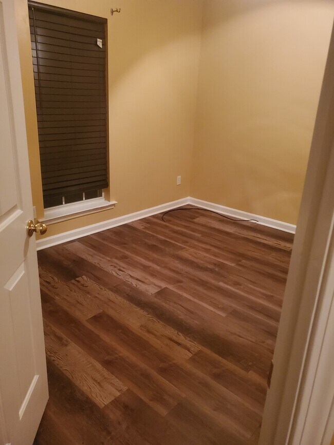 Building Photo - 4616 Tulip Bend Dr