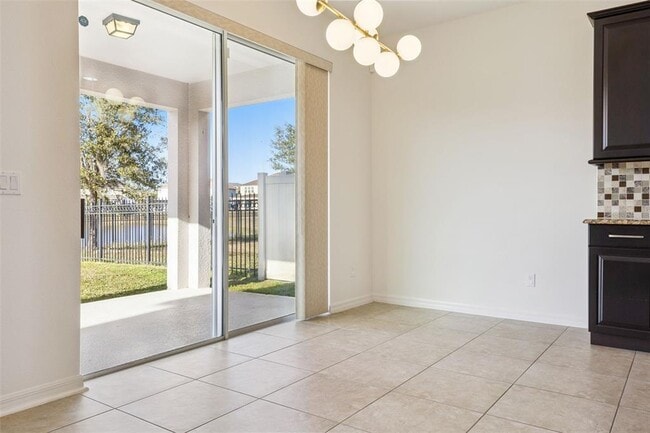 Building Photo - 3750 Mount Vernon Way