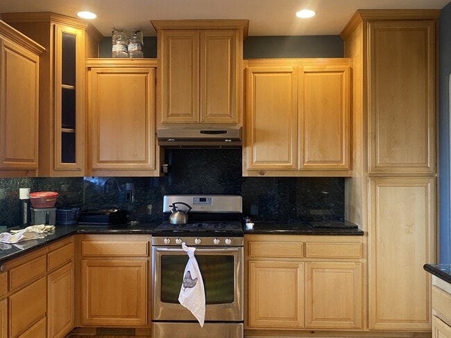 Building Photo - 115 Gold Rush Trail