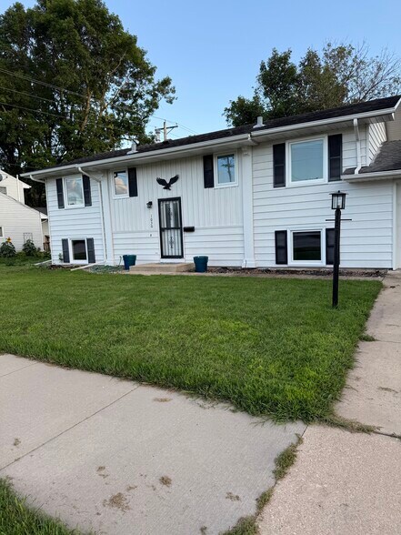 Building Photo - 1030 Elton Hills Dr NW
