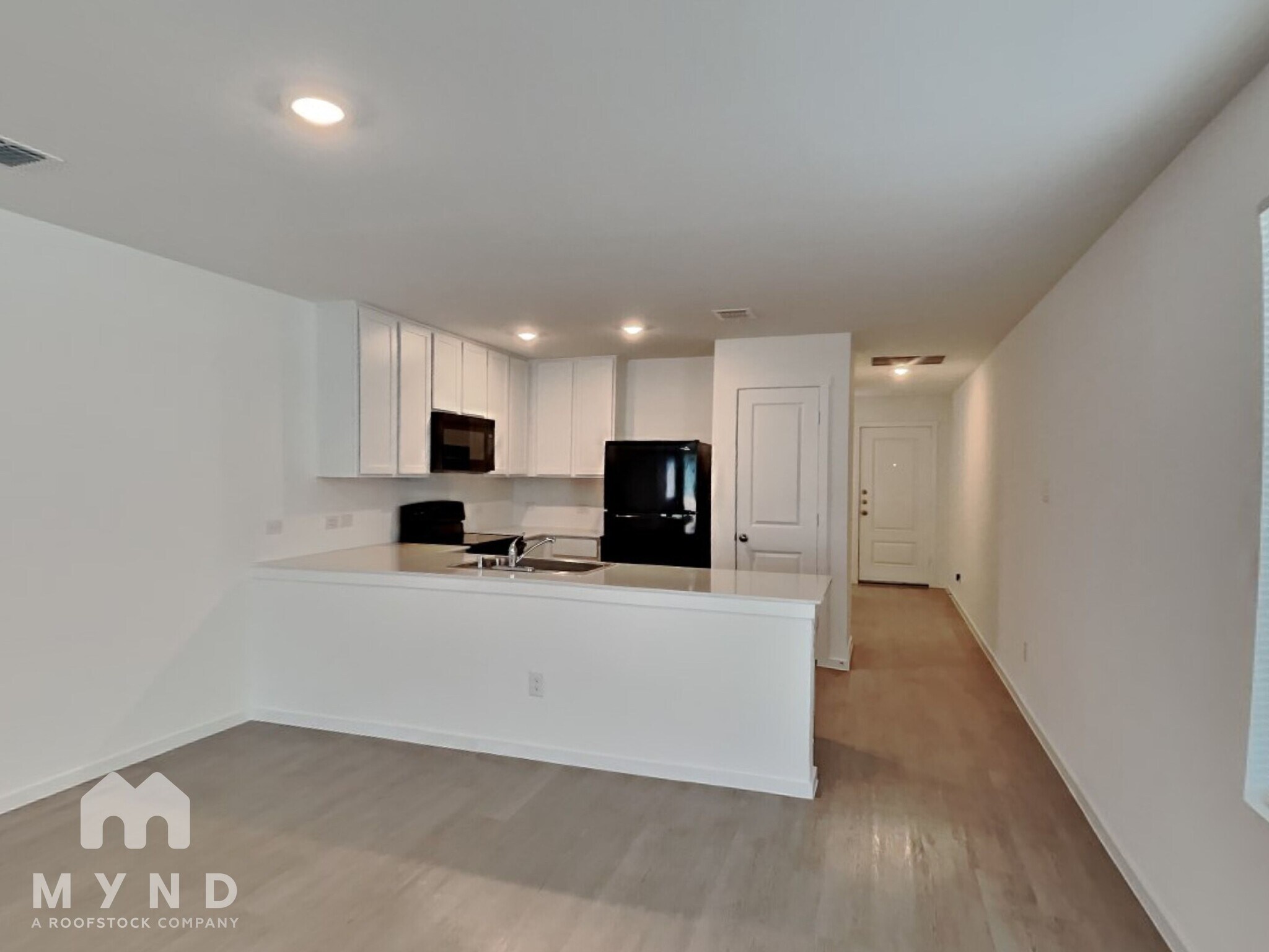 Building Photo - 1262 Basswood Dr
