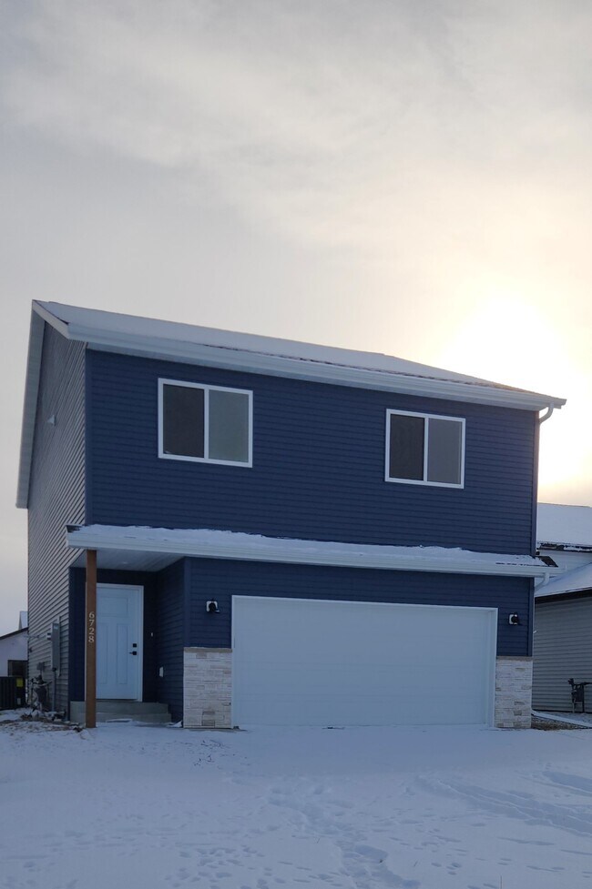 Building Photo - 6728 66th Ave S