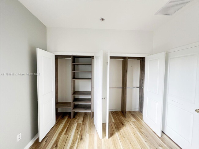 Building Photo - Northwest 29th Court, Miami Gardens, FL 33...