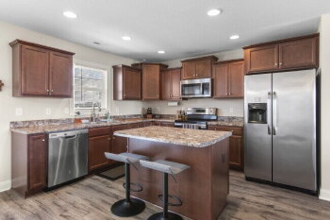 Building Photo - 318 Aquamarine Cir
