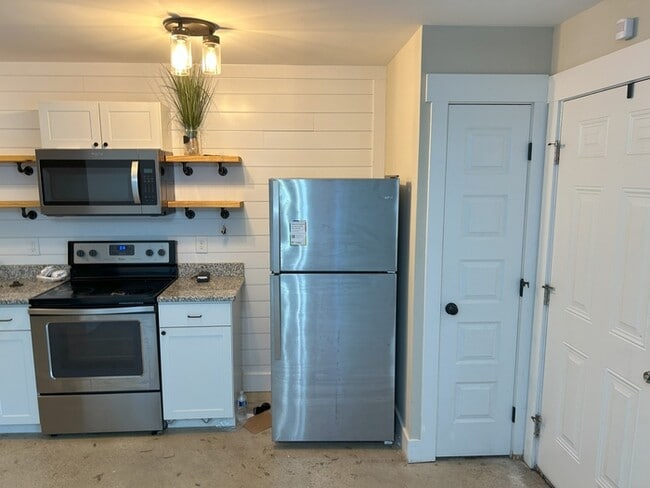 Building Photo - McVay Street Apartments