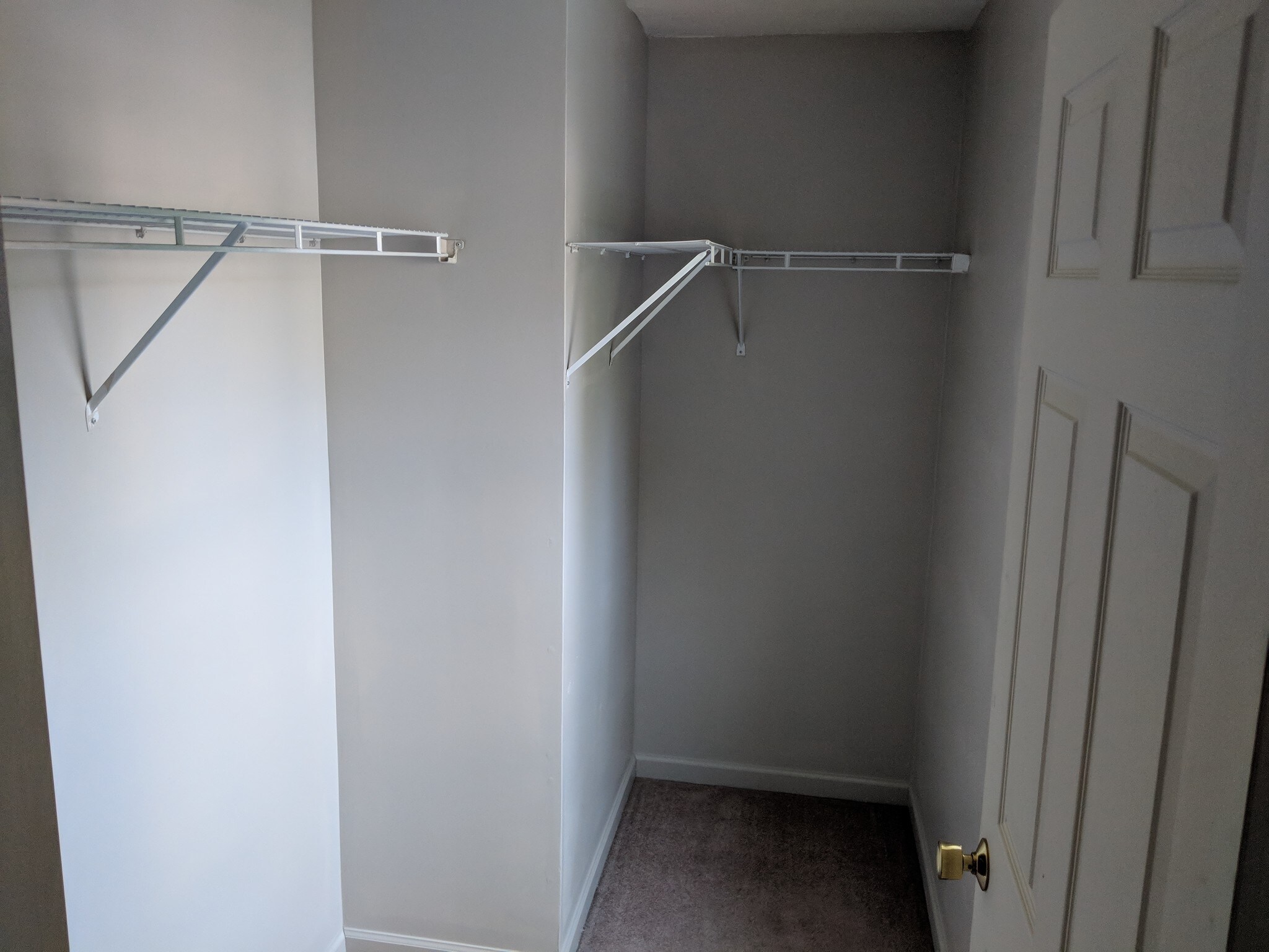 walk-in-closet - 357 Braeside Ave