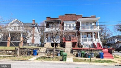 Building Photo - 1105 Walnut Ave