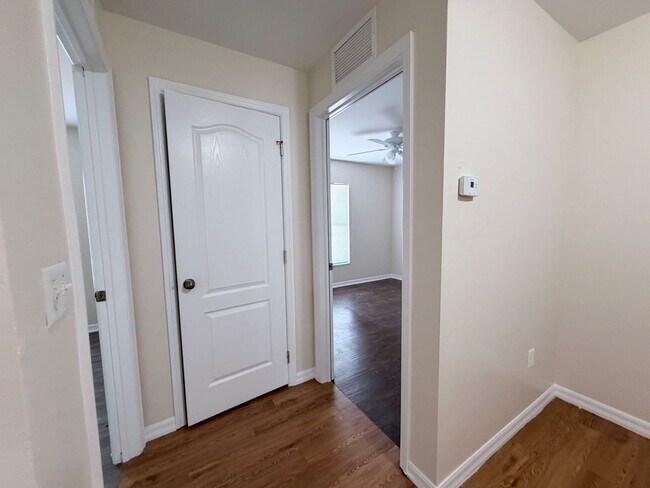 Building Photo - 3925 22nd St W